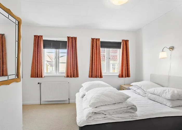 1 Bedroom Gorgeous In *